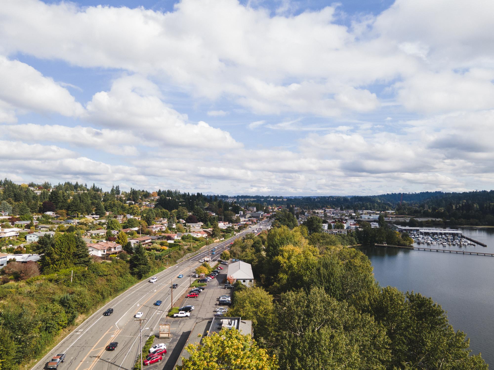 getting around kenmore - cars on 522 aerial
